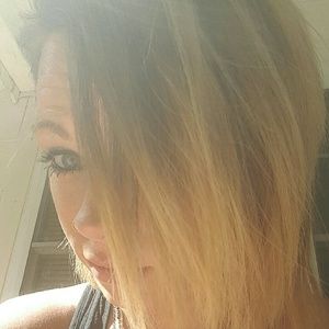 Meet your Posher, Hayley