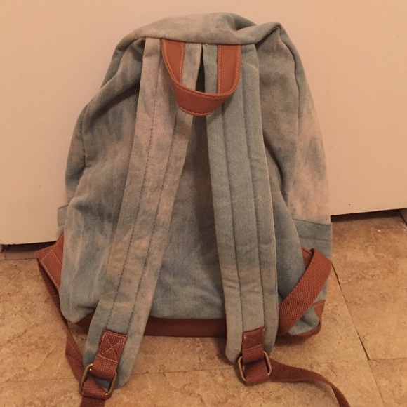 Backpack - Picture 2 of 2