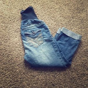 Maternity Jean Capris
