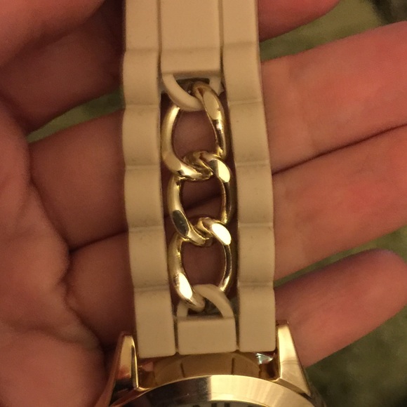 Brand new gold watch with cream colored band. - Picture 4 of 4