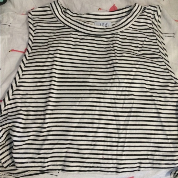 Comfy Black and White Tied Top