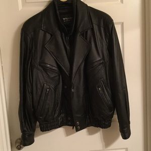 Men's leather bomber lined jacket.