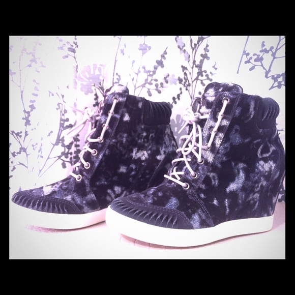 DIESEL Hi Top Wedge Sneaker