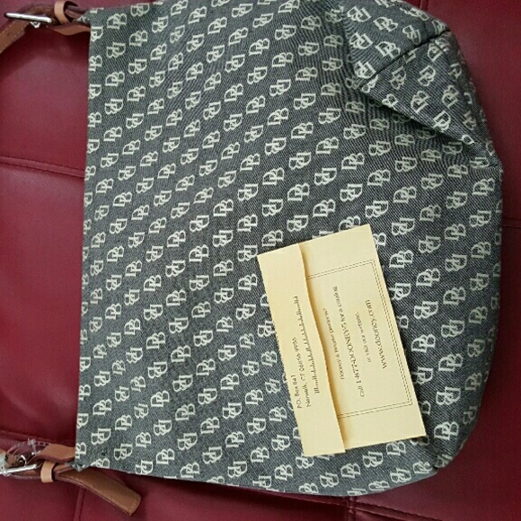 Brand new Dooney & Bourke shoulder bag