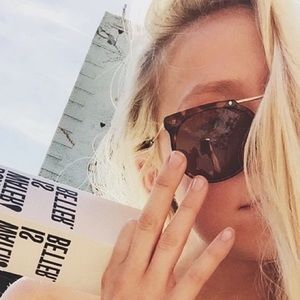 Wonderland sunglasses