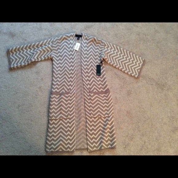 Chevron Cardigan - Picture 2 of 3