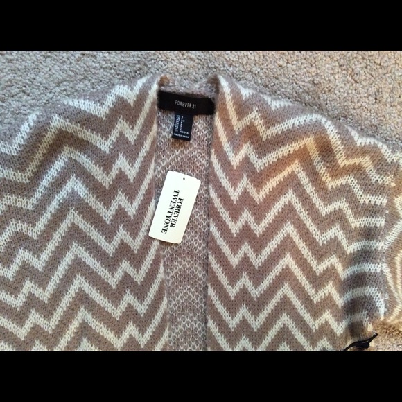 Chevron Cardigan - Picture 3 of 3