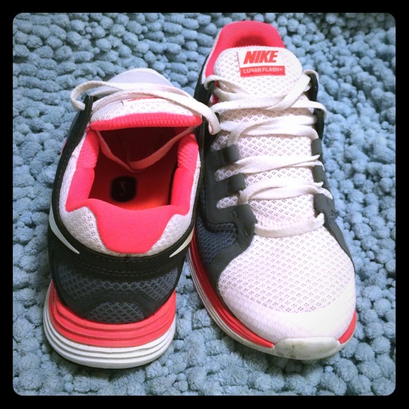 NIKE Lunaron (orange) GENTLY USED