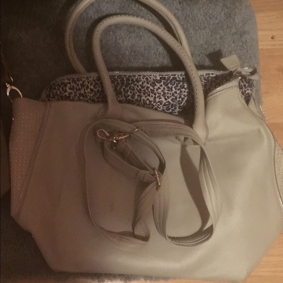 Tan Shoulder/ cross body bag