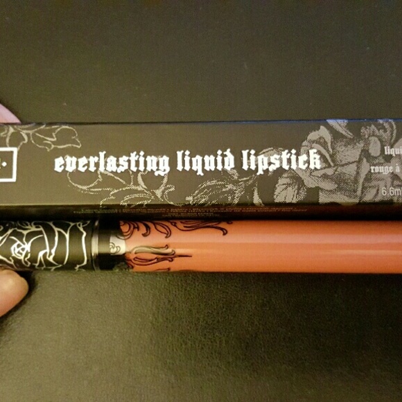 Kat Von D - Everlasting Liquid Lipstick- lolita 2