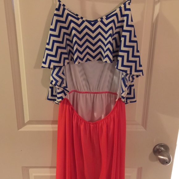 ❌❌SOLD❌❌Maxi dress - Picture 2 of 3