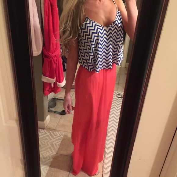 ❌❌SOLD❌❌Maxi dress - Picture 3 of 3