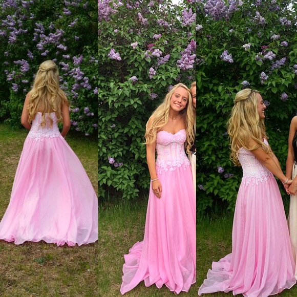Prom dress