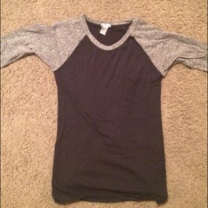 Baseball tee