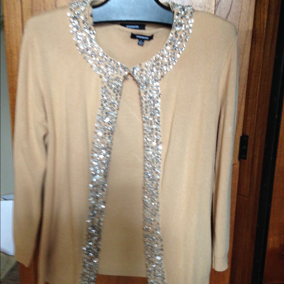 Love this ultra elegant sweater set!!
