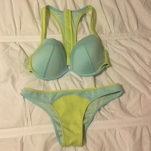 Victoria's Secret bikini top 36DD bottoms size M