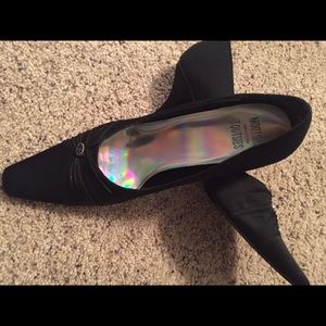 Perfect height heels for dancing the night away!
