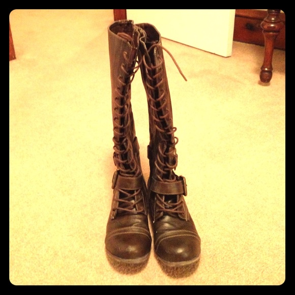 Lace-Up w/ Zipper Boots