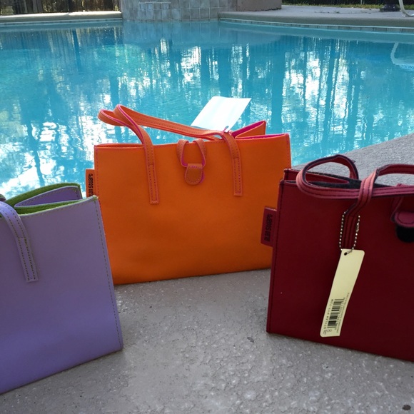 Alan Stuart purses. Look awesome monogrammed!!!