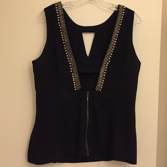 Backless top - Picture 2 of 4