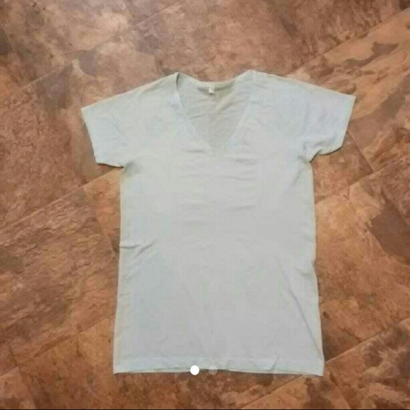 EUC Lululemon Athletica v-neck top sz 12