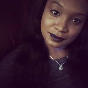 Meet your Posher, Lois