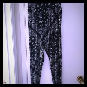 Black and white paisley harem pants