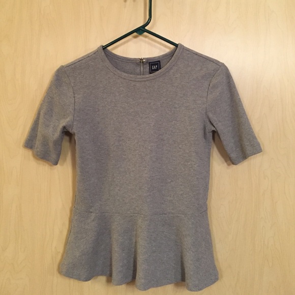 Gap size xs gray peplum top