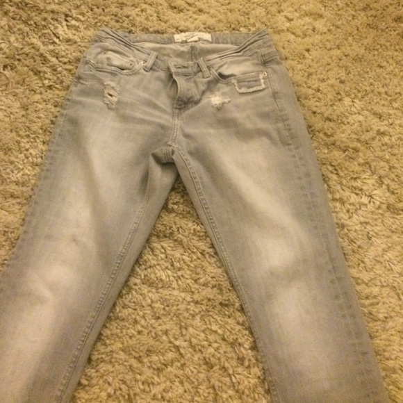 Hold🎯 Distressed boyfriend jean