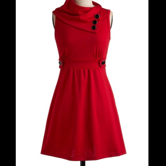 Large Coach Tour Dress