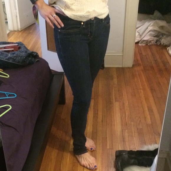 Dark wash skinny jean