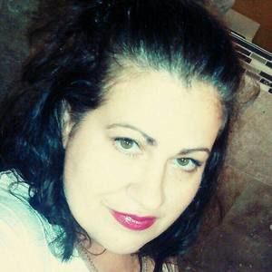 Meet your Posher, Daphne blackwell