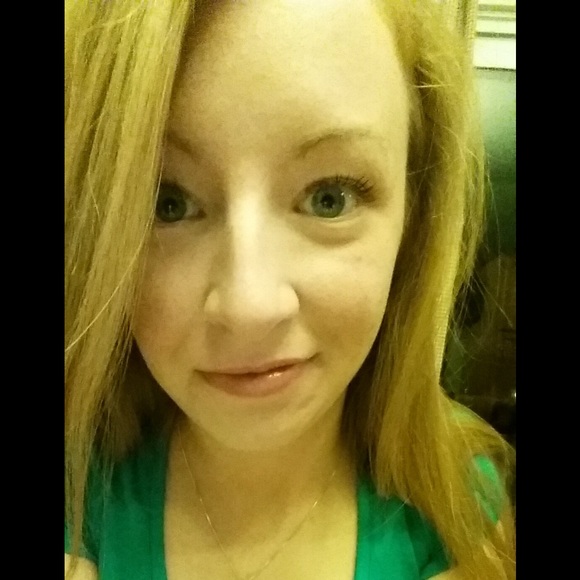 Meet your Posher, Lindsey