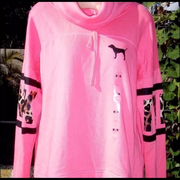 Vs pink cowl neck w cheetah