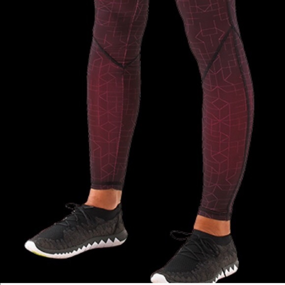 SOLD Gymshark Leggings NWT - Picture 2 of 4