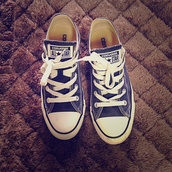 Navy blue Converse All Star size men's 4 women's 6