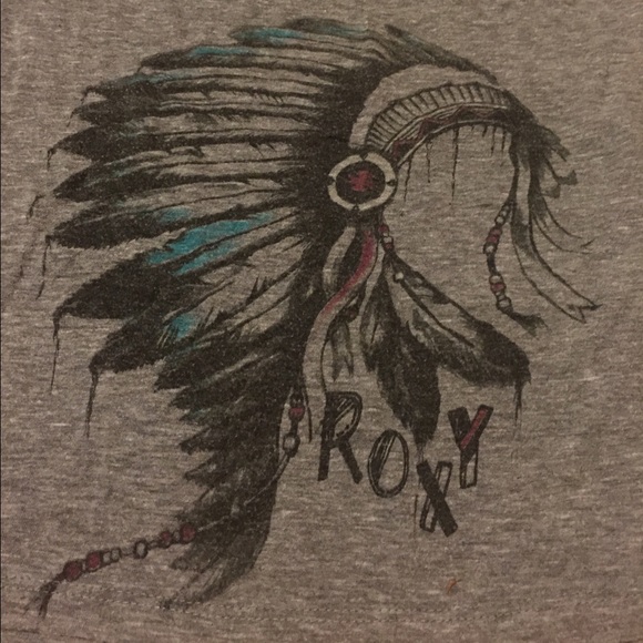 🎉SALE🎉 Roxy crop tee. - Picture 2 of 3