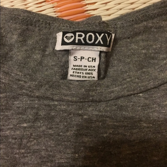 🎉SALE🎉 Roxy crop tee. - Picture 3 of 3