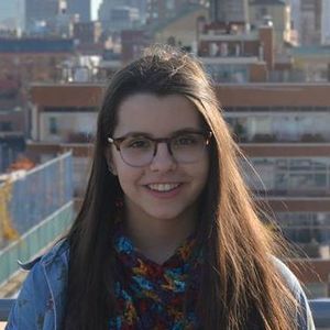 Meet your Posher, Laurora