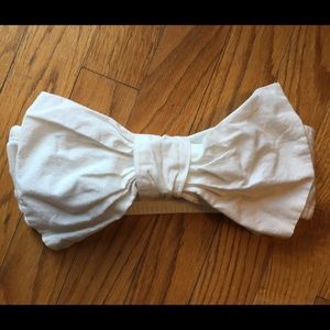 White bow bandeau crop top