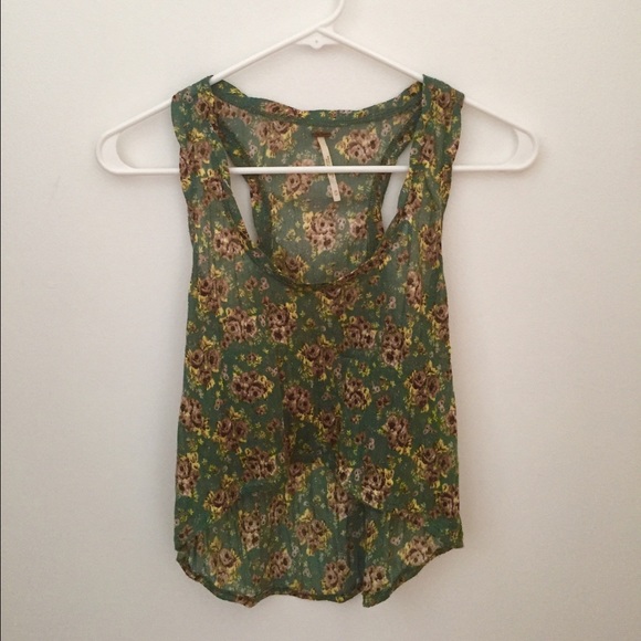 ⭐️ SALE ⭐️ Free People Floral Crop Top