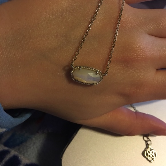 Kendra Scott Elisa Pendant