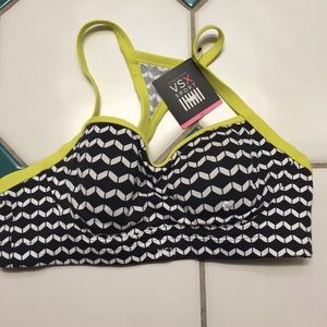 Victoria's Secret Sport Bra New 34C