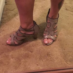 Lane Bryant gray pumps size 8w