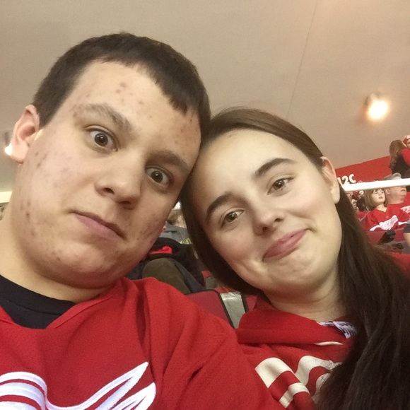 Meet your Posher, Jessica - Picture 1 of 1