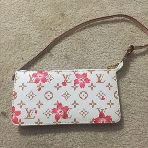 Louis Vuitton purse