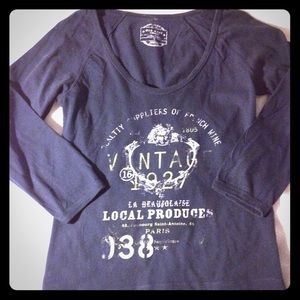 Beautiful "vintage wine" screen print tee navy S