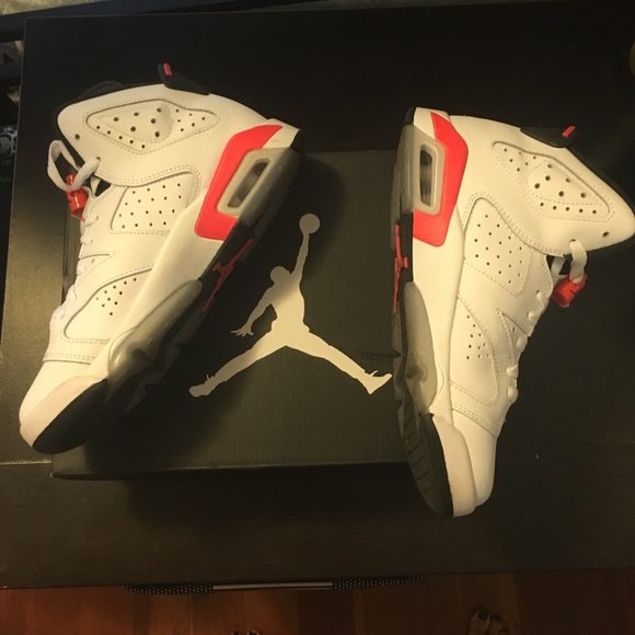 Jordan Infrared 6 Size 4y or 6