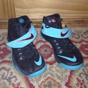 Men's LeBron, Zoom Solider 9