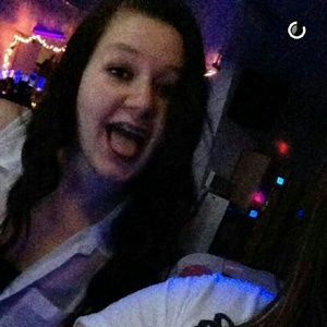 Meet your Posher, Falon